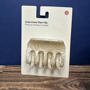 Lululemon Criss-Cross Claw Clip NWT ONE SIZE *Never Used (RN 106259)